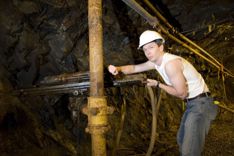 Филипп Травкин: география угля и право на собственную энергетику